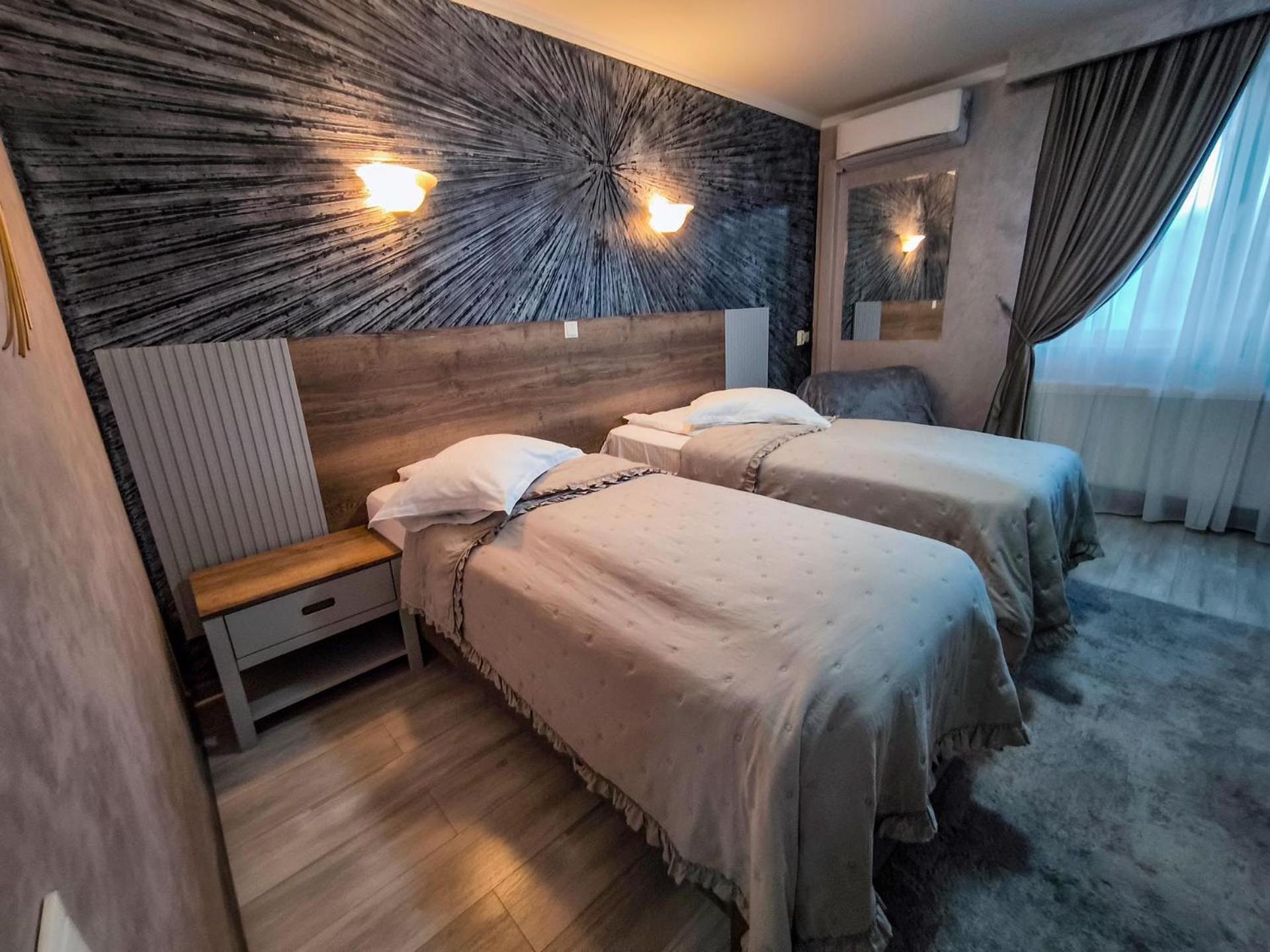 Hotel Dorobanti Iasi Eksteriør bilde